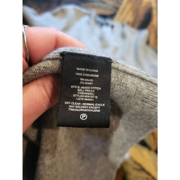 Theory Sweater Dress Women's XS P Grey Cashmere Bell Sleeve Mini Cozy Soft - Picture 4 of 4